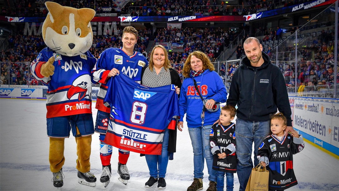 Tim Stützle ist Spieler des Monats Oktober