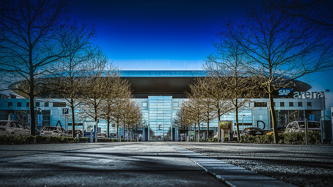 Heimspiele gegen Augsburg und Köln fast ausverkauft