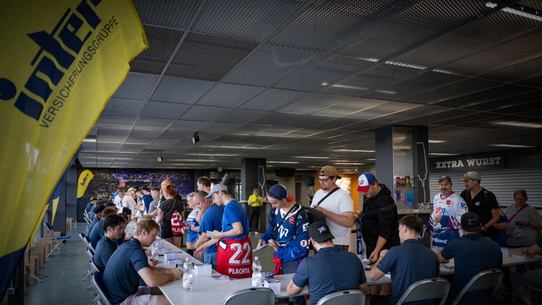 Große INTER-Autogrammstunde