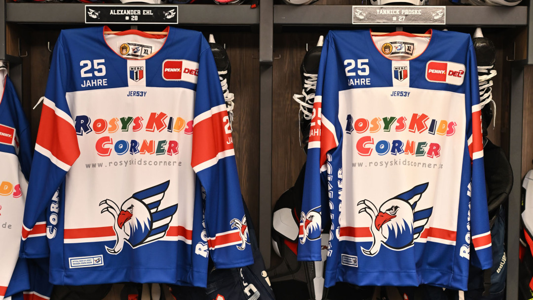 Sonderwarmup-Trikot für Rosys Kids Corner