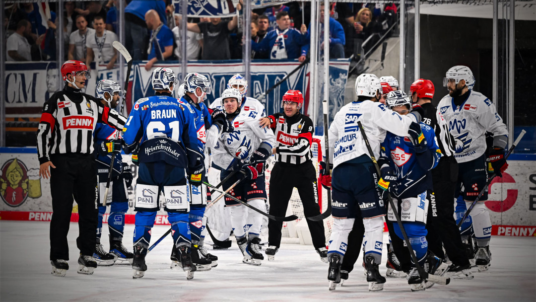 Adler mit historischer Startserie