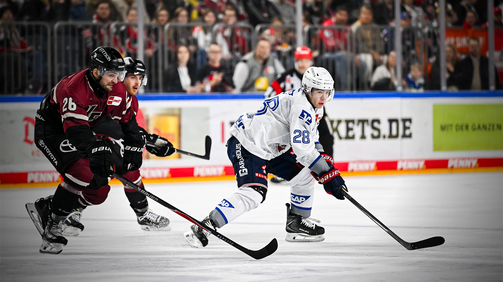 Étroite défaite dans la classique » Adler Mannheim
